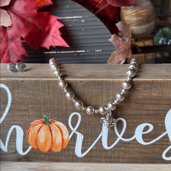 Brighton Ferrara Fleur De Lis Short Necklace and Stud Earrings Set - Picture 11 of 11